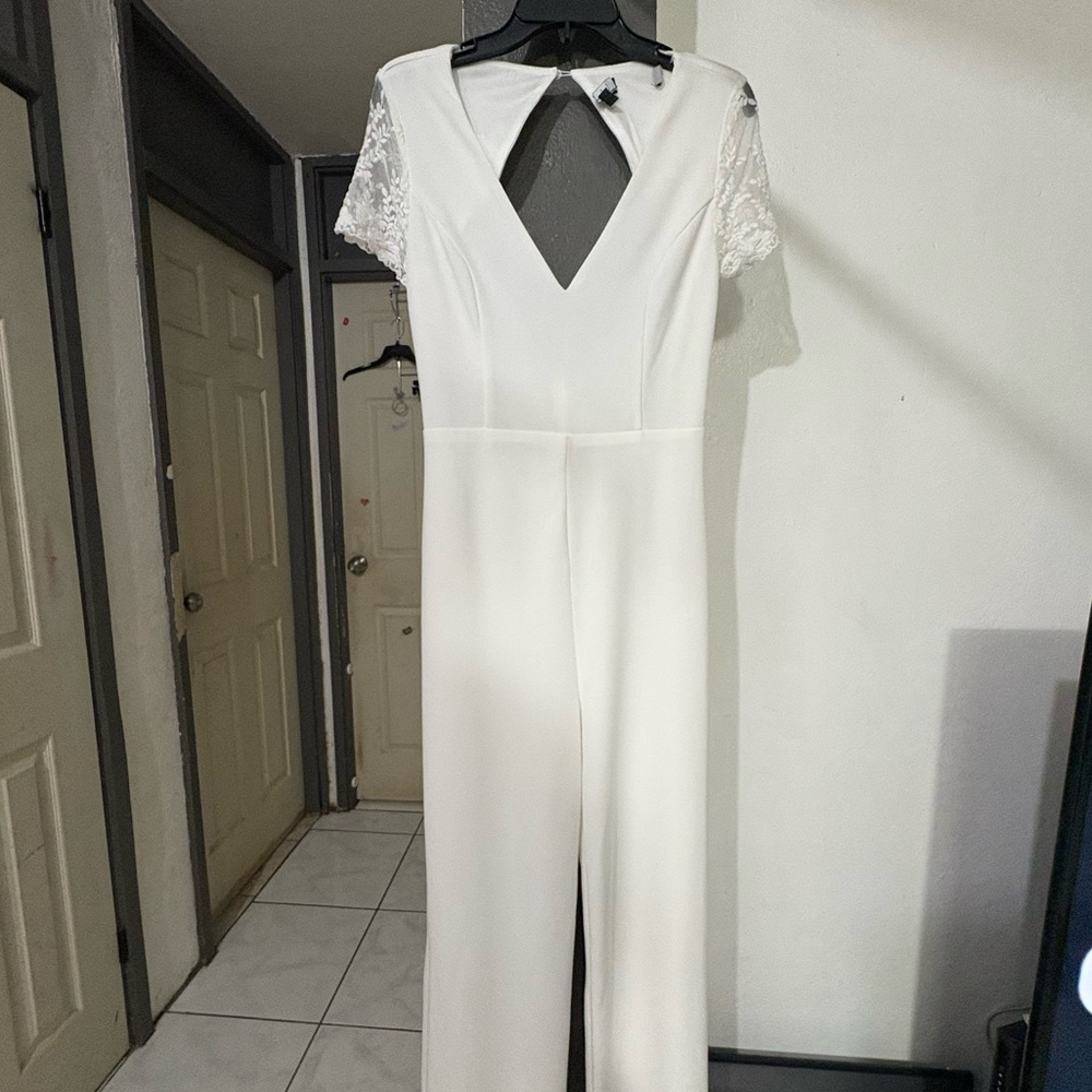 Lulu's White V-Neck Wide-Leg Jumpsuit
